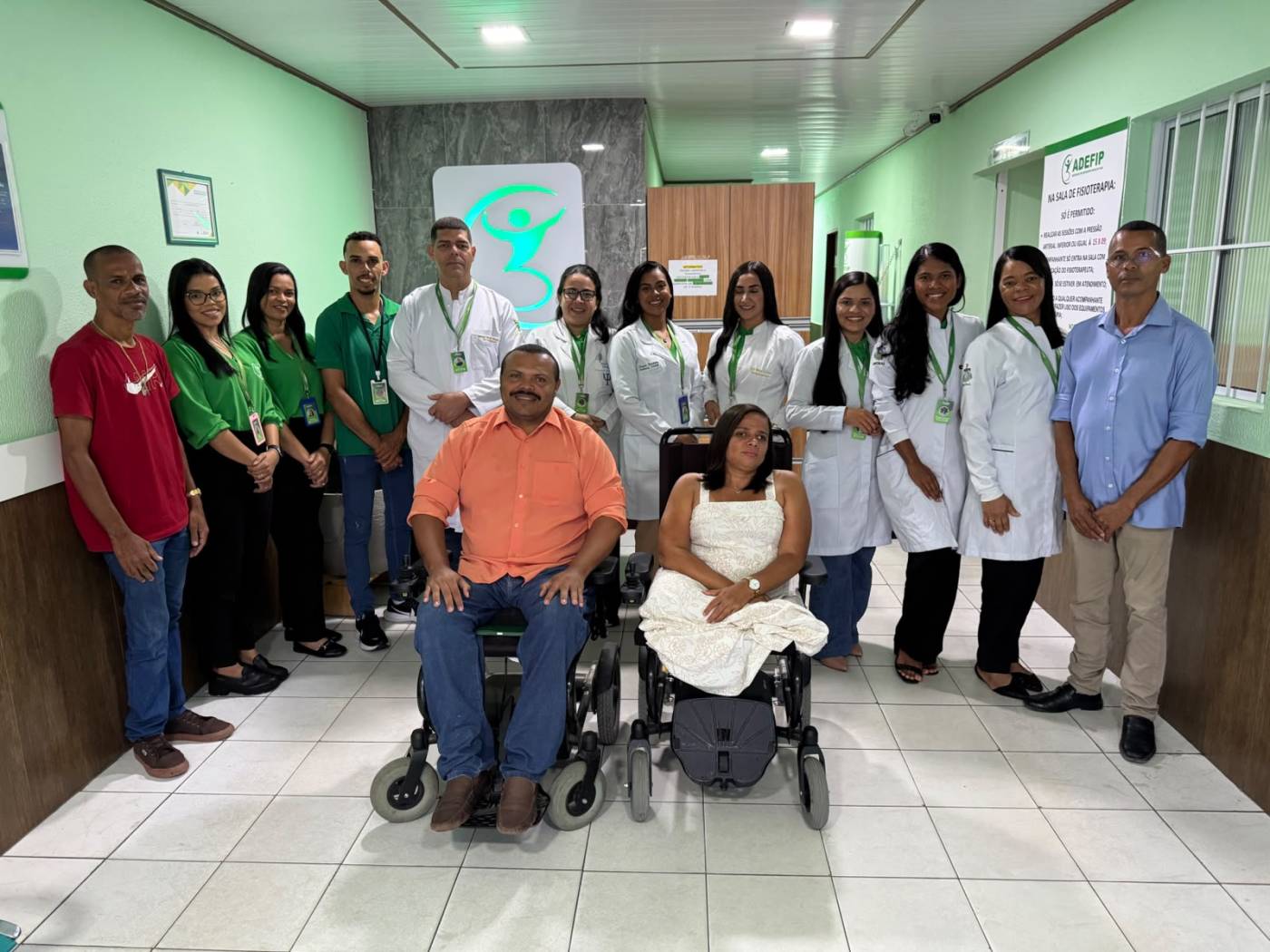 Atendimento e cuidado com pessoas em um ambiente de inclusão